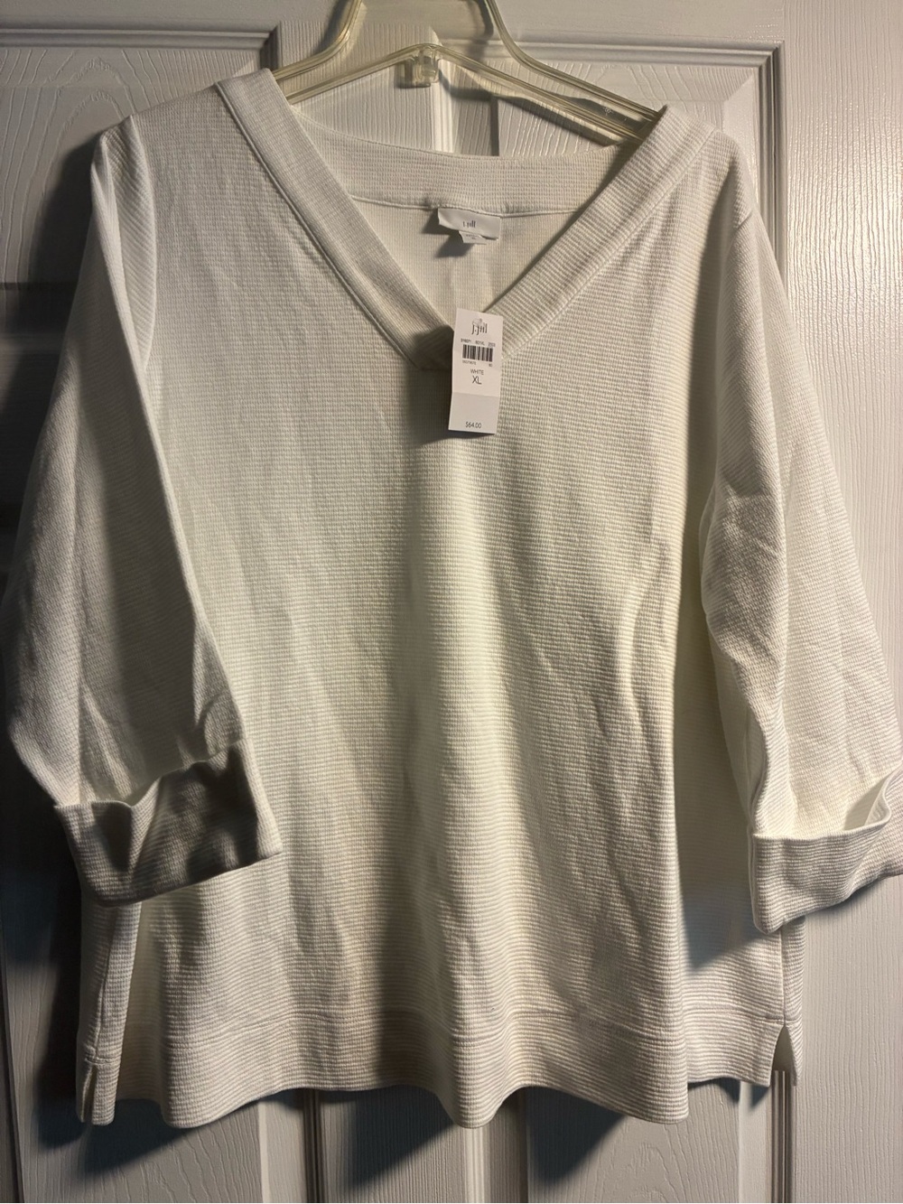 J. Jill Cream V-Neck Three-Quarter Sleeve Top